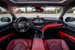 تۆیۆتا کامری